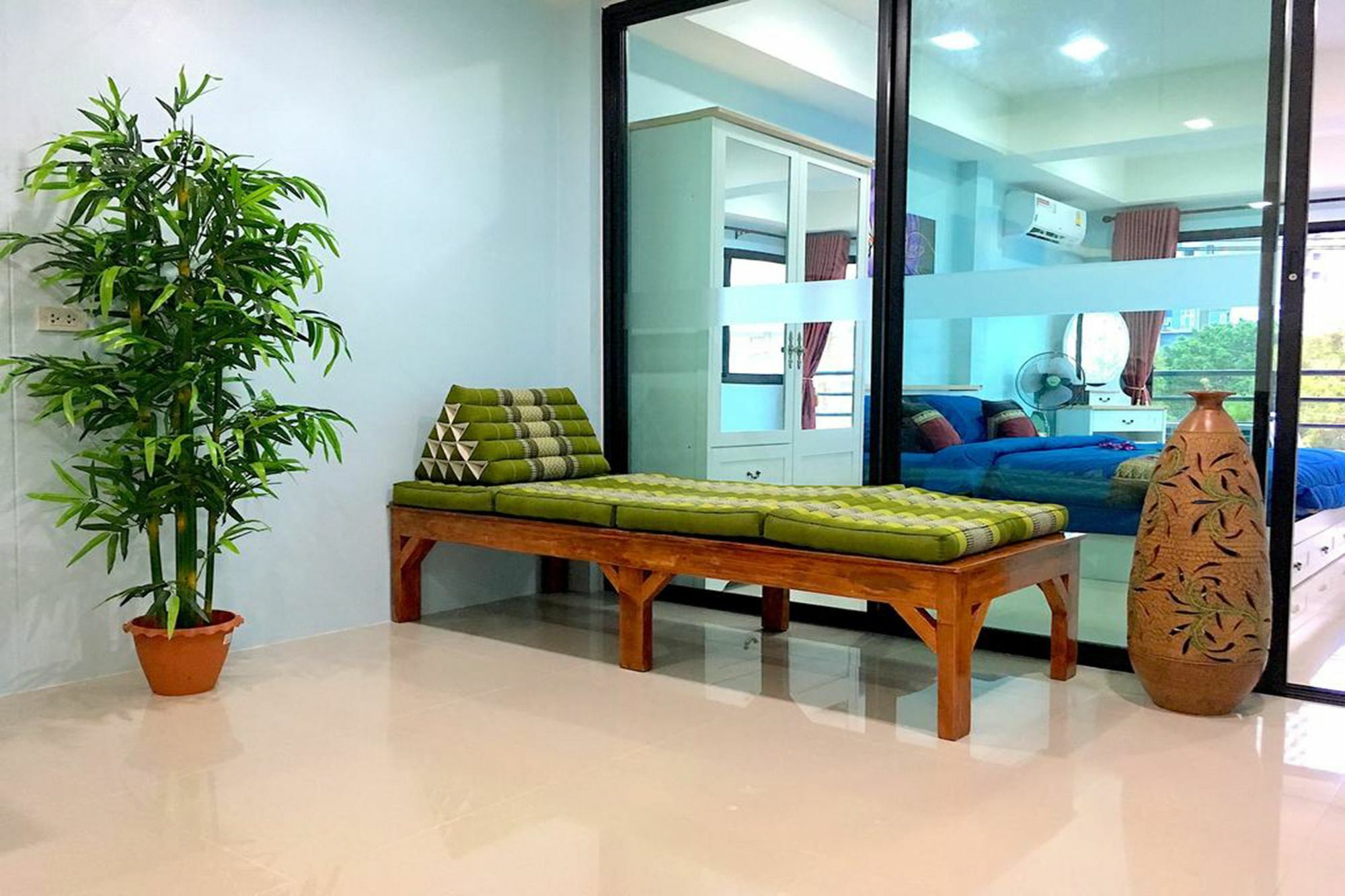 Appartement Breezy House à Jomtien Beach Extérieur photo