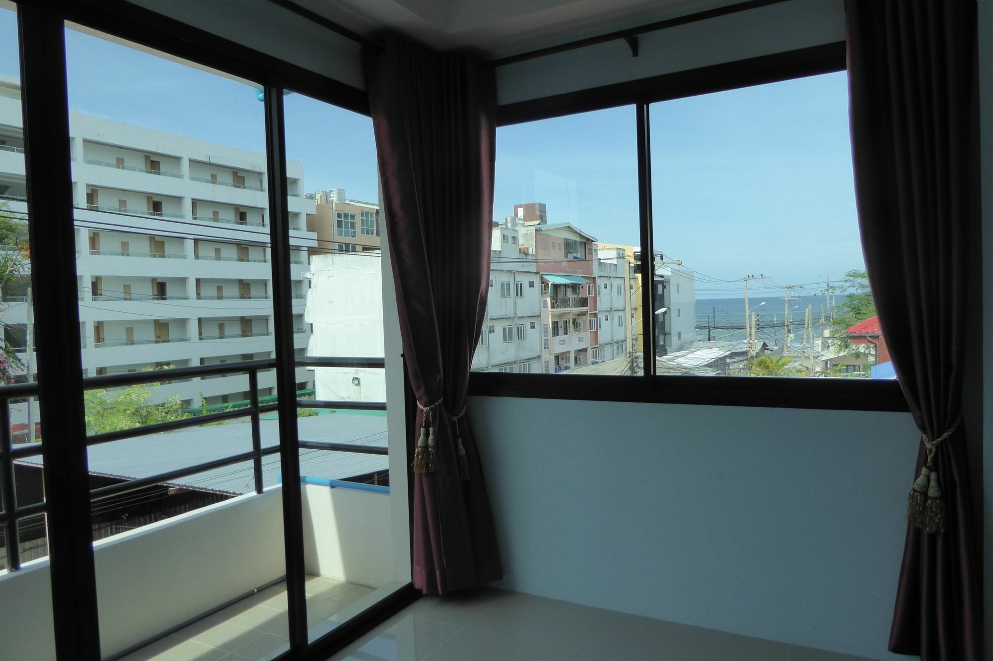 Appartement Breezy House à Jomtien Beach Extérieur photo